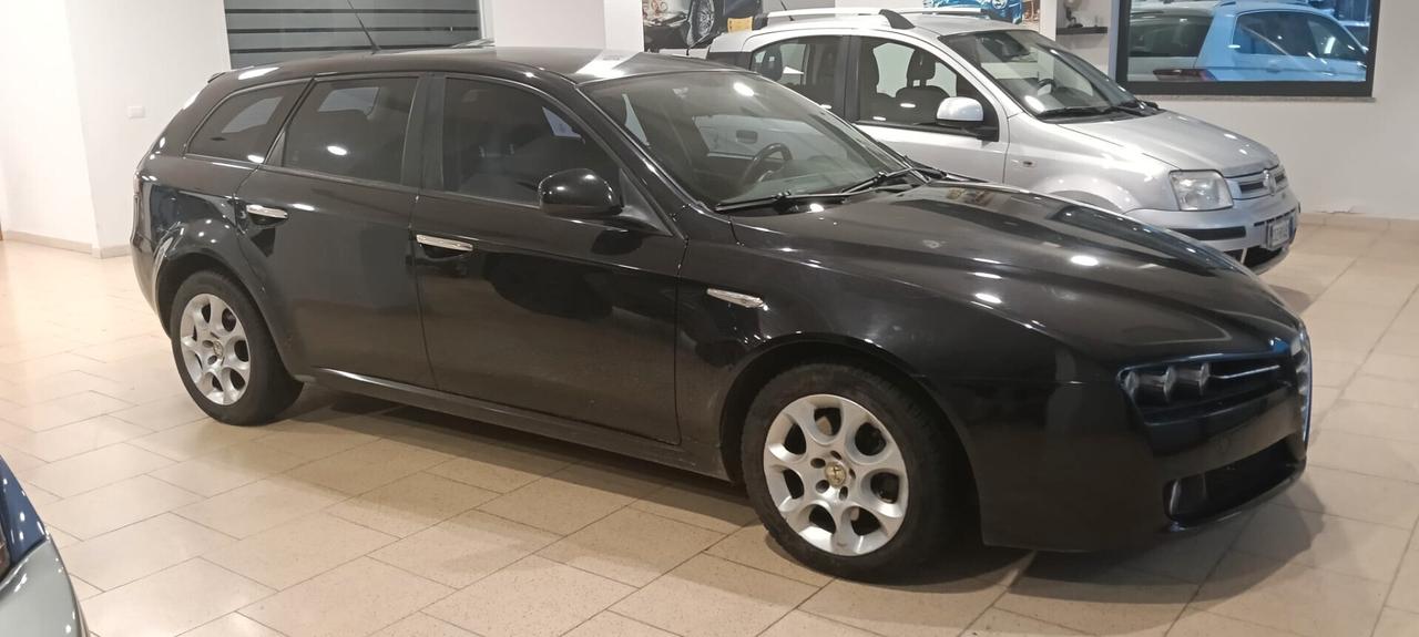Alfa Romeo 159 1.9 JTDm Sportwagon