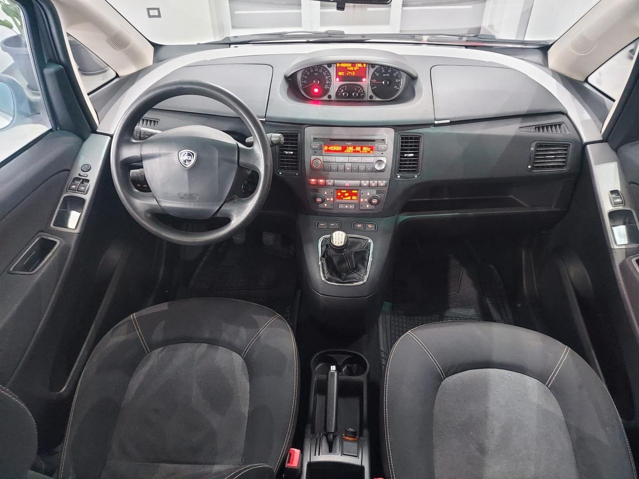 Lancia MUSA 1.3 Mjt 95 CV AVENUE 2012
