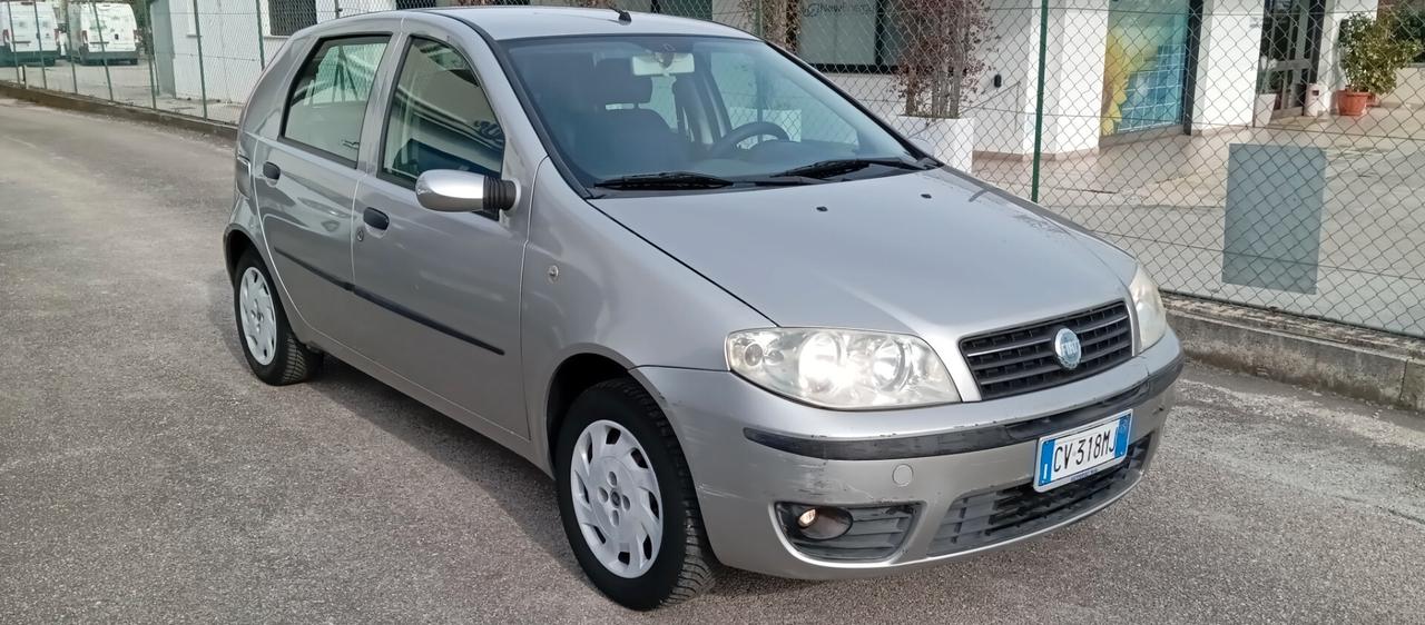 Fiat Punto 1.2i 60 CV 5 Porte - Neopatentati