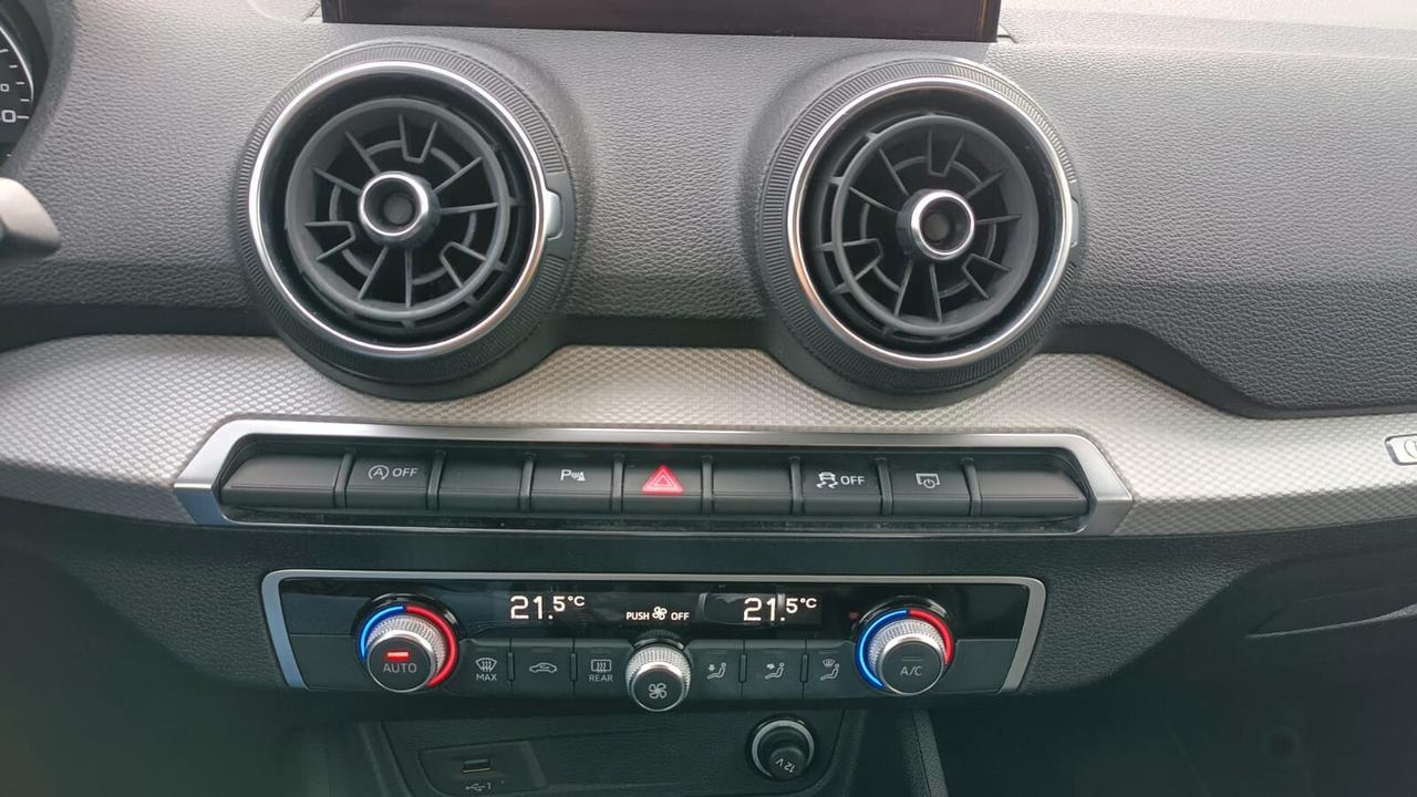 Audi Q2 30 TDI 115CV Admired 6m