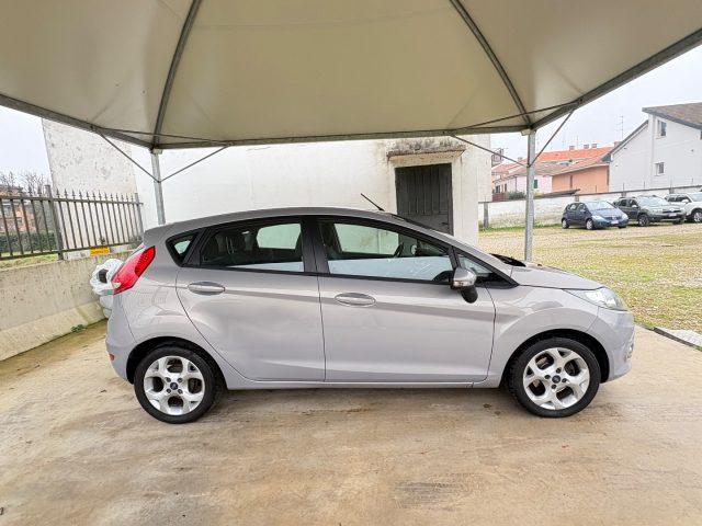 FORD Fiesta 1.4 TDCi 70CV 5 porte Titanium OK NEOPATENTATI