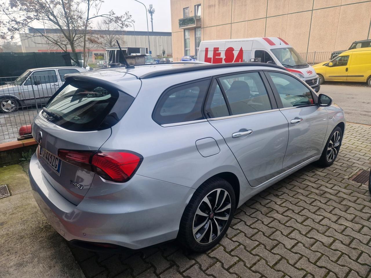 Fiat Tipo 1.3 MTJ SeS SW LOUNGE