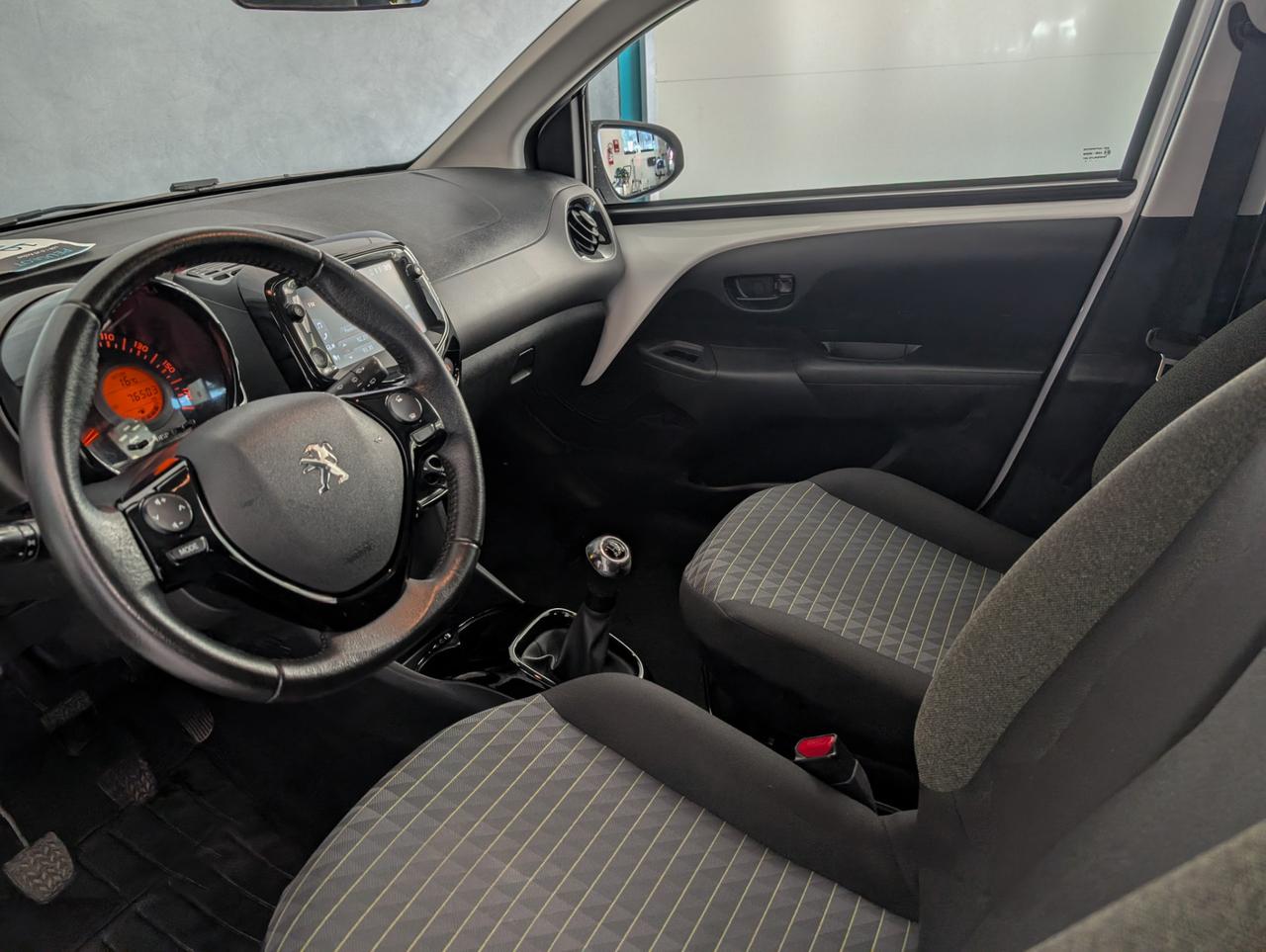 Peugeot 1.0 vti 72cv Active