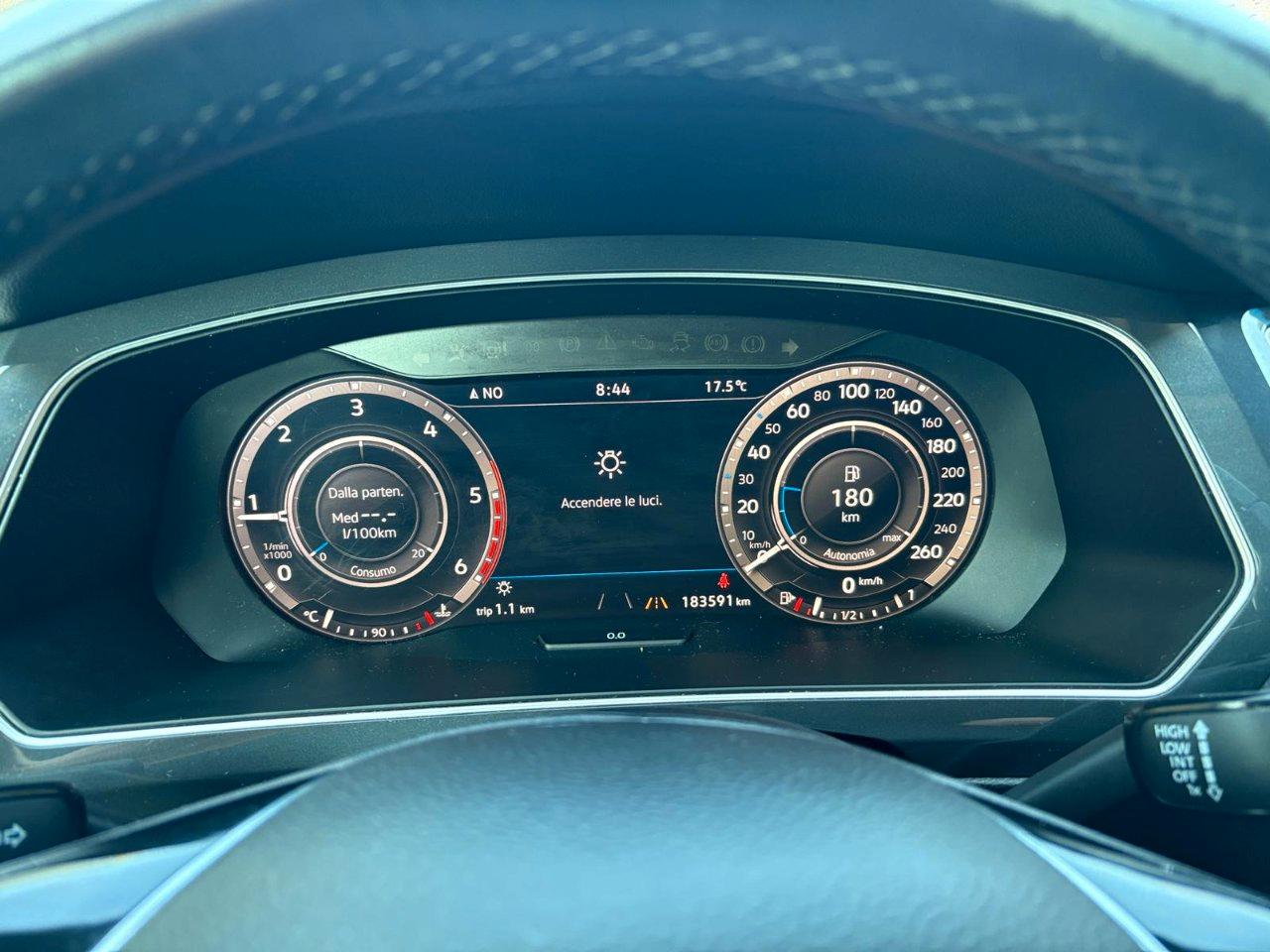Volkswagen Tiguan 1.6 tdi Business 115cv OK NEOPATENTATO
