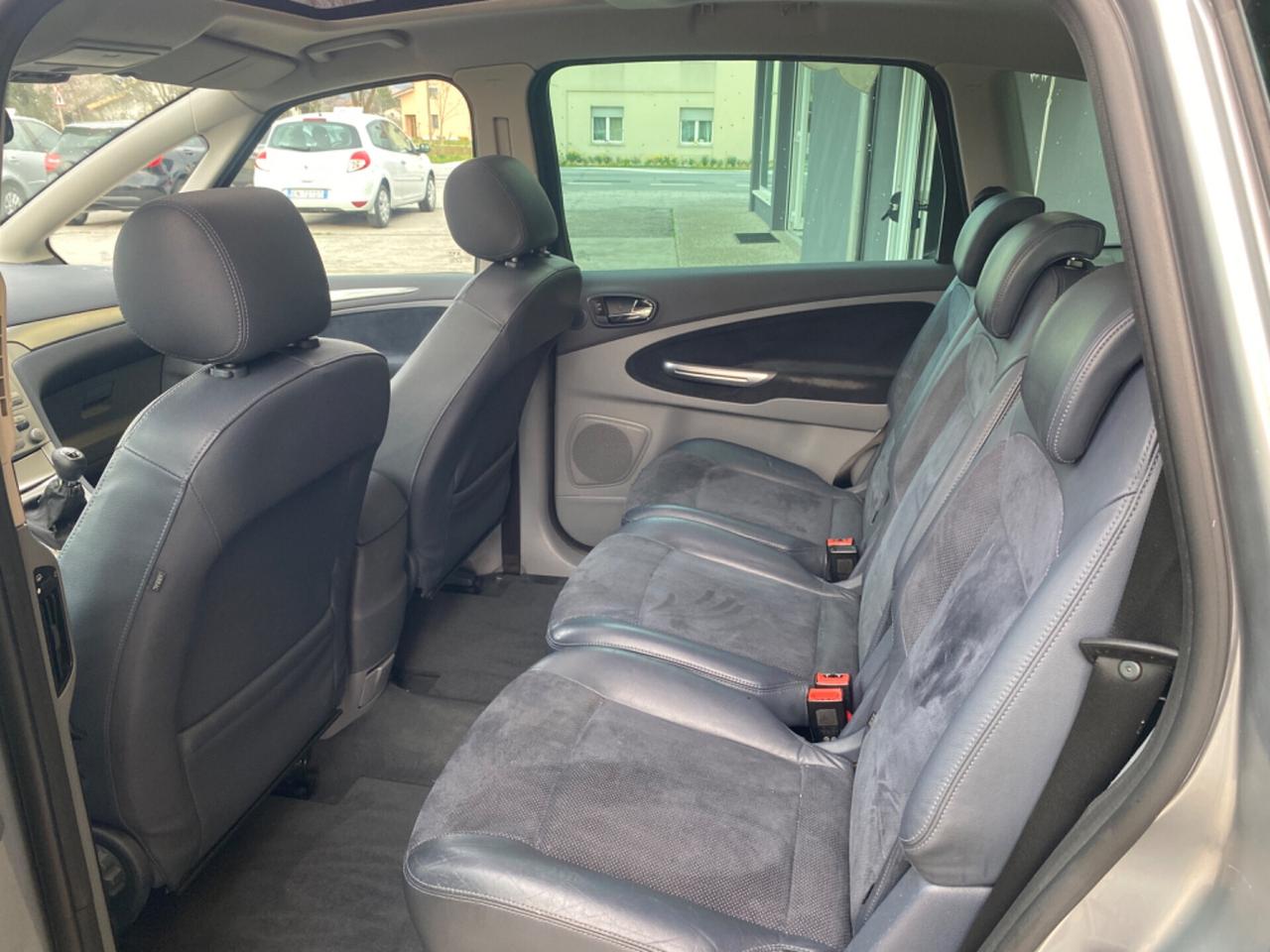 Ford S-Max 2.0 TDCi 140CV Titanium