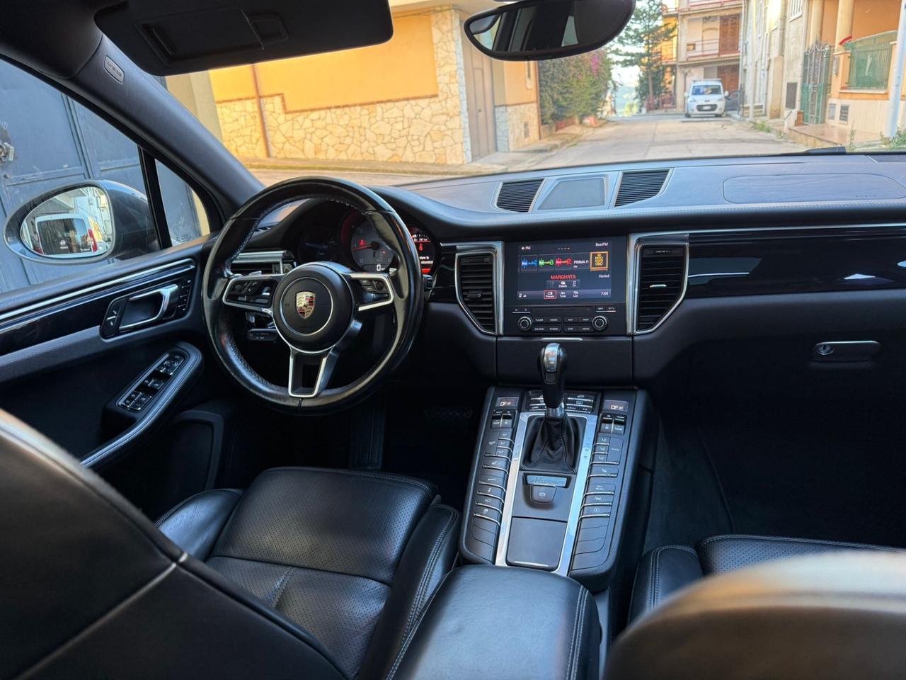 Porsche Macan 3.0 S tetto panoramico e gancio traino