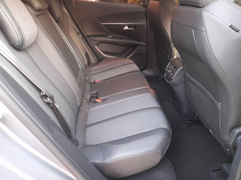 PEUGEOT 3008 1.5 BLUEHDI 130 CV ALLURE