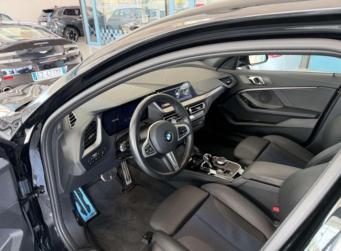 Bmw 118 118d 5p. Msport Exterior
