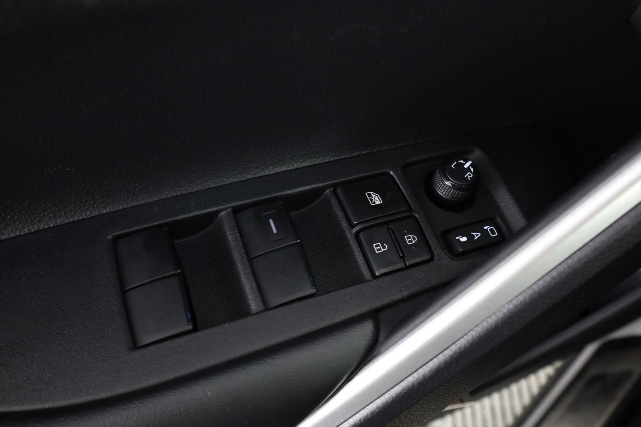 TOYOTA Corolla Cross 1.8 Hybrid 140 CV E-CVT Lounge