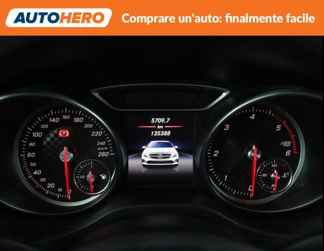 MERCEDES-BENZ A 180 d Automatic Premium