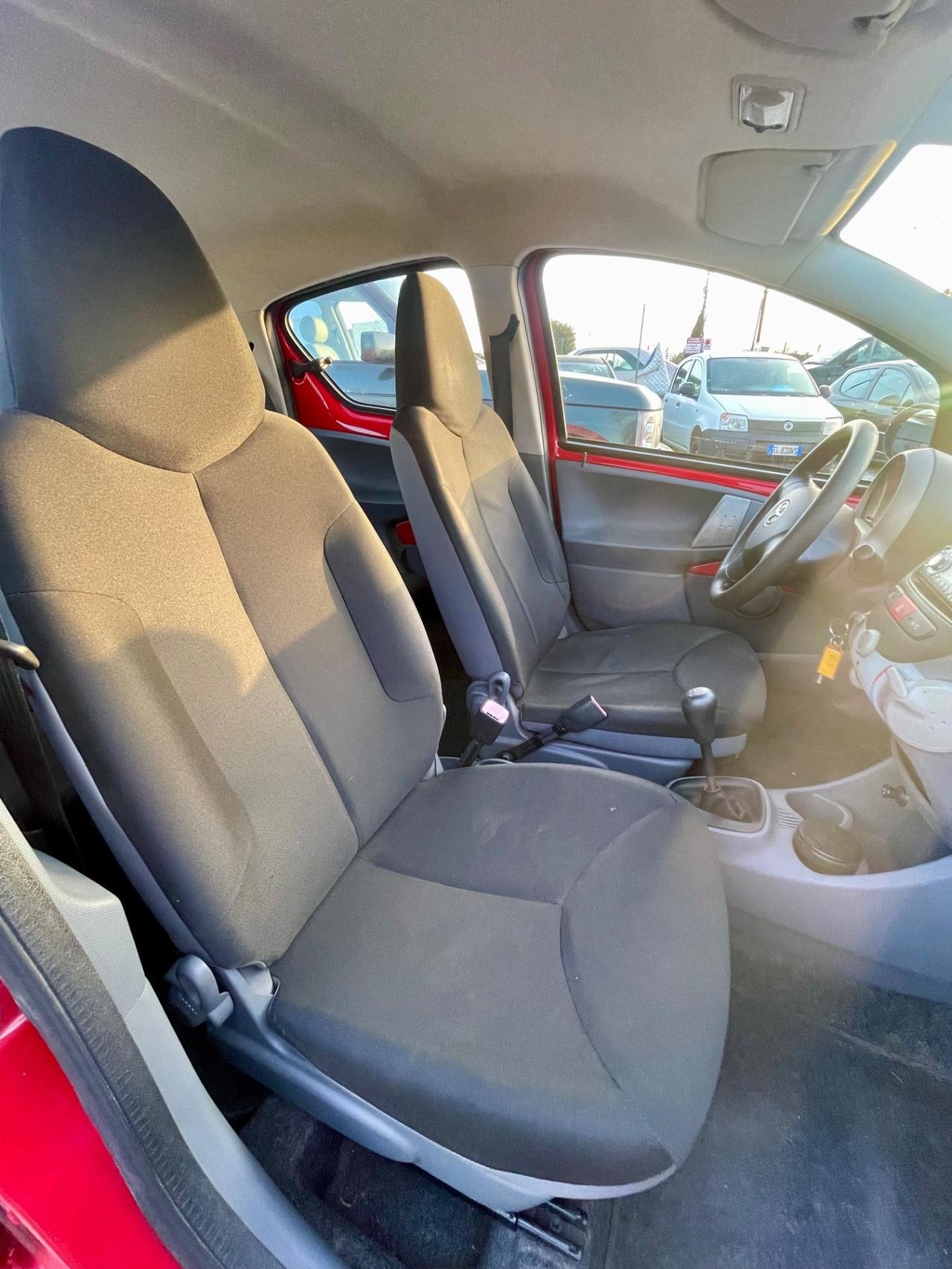 Toyota Aygo 1.0 12V VVT-i 5 porte Sound