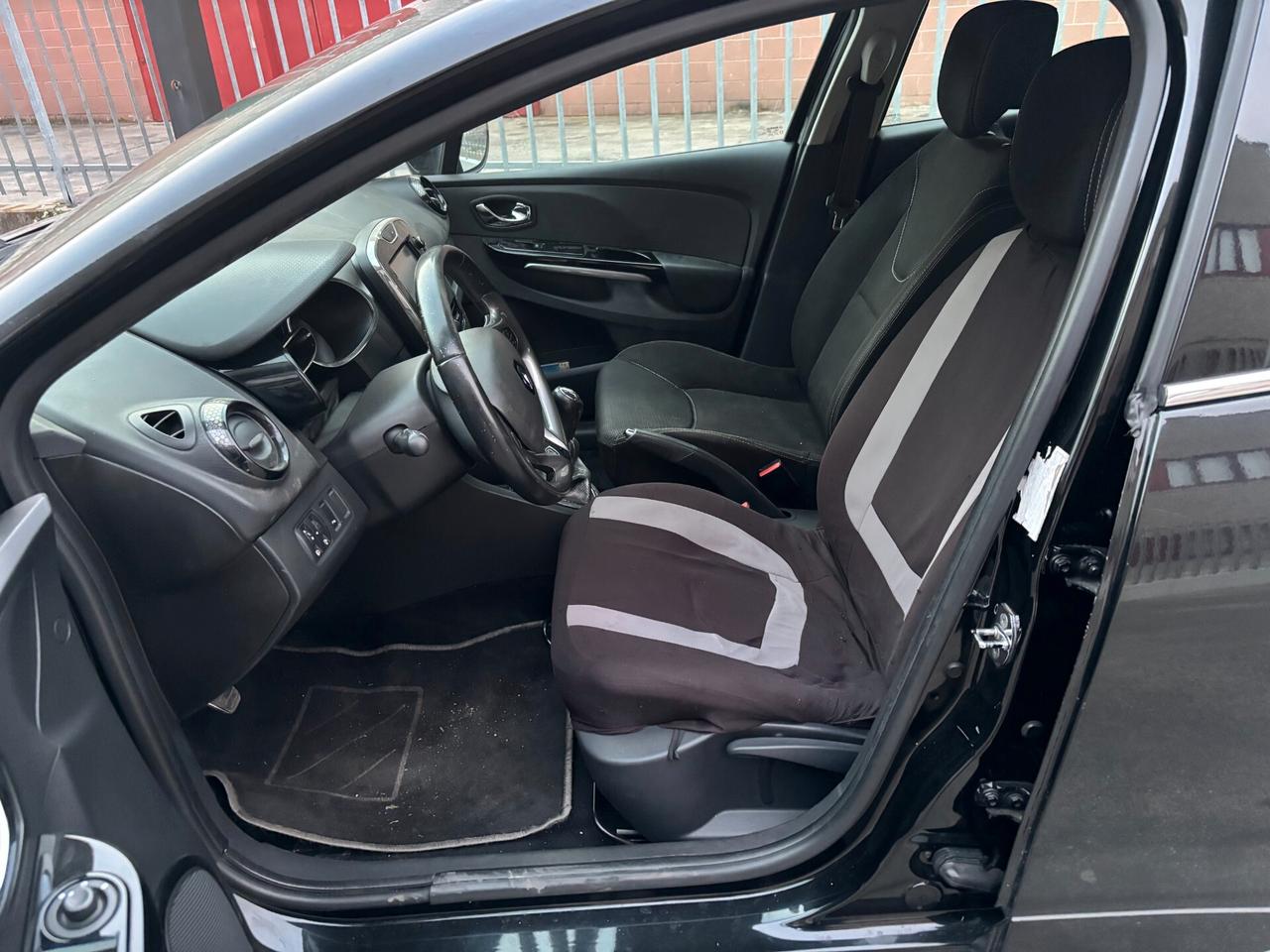 Renault Clio 1.4 16V cat 5 porte Initiale