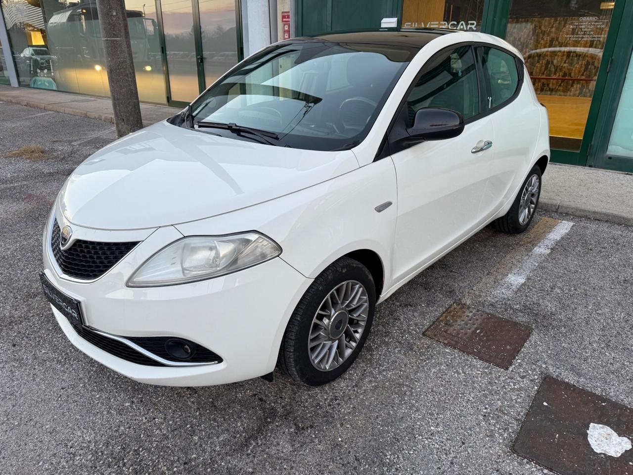 Lancia Ypsilon 1.3 MJT