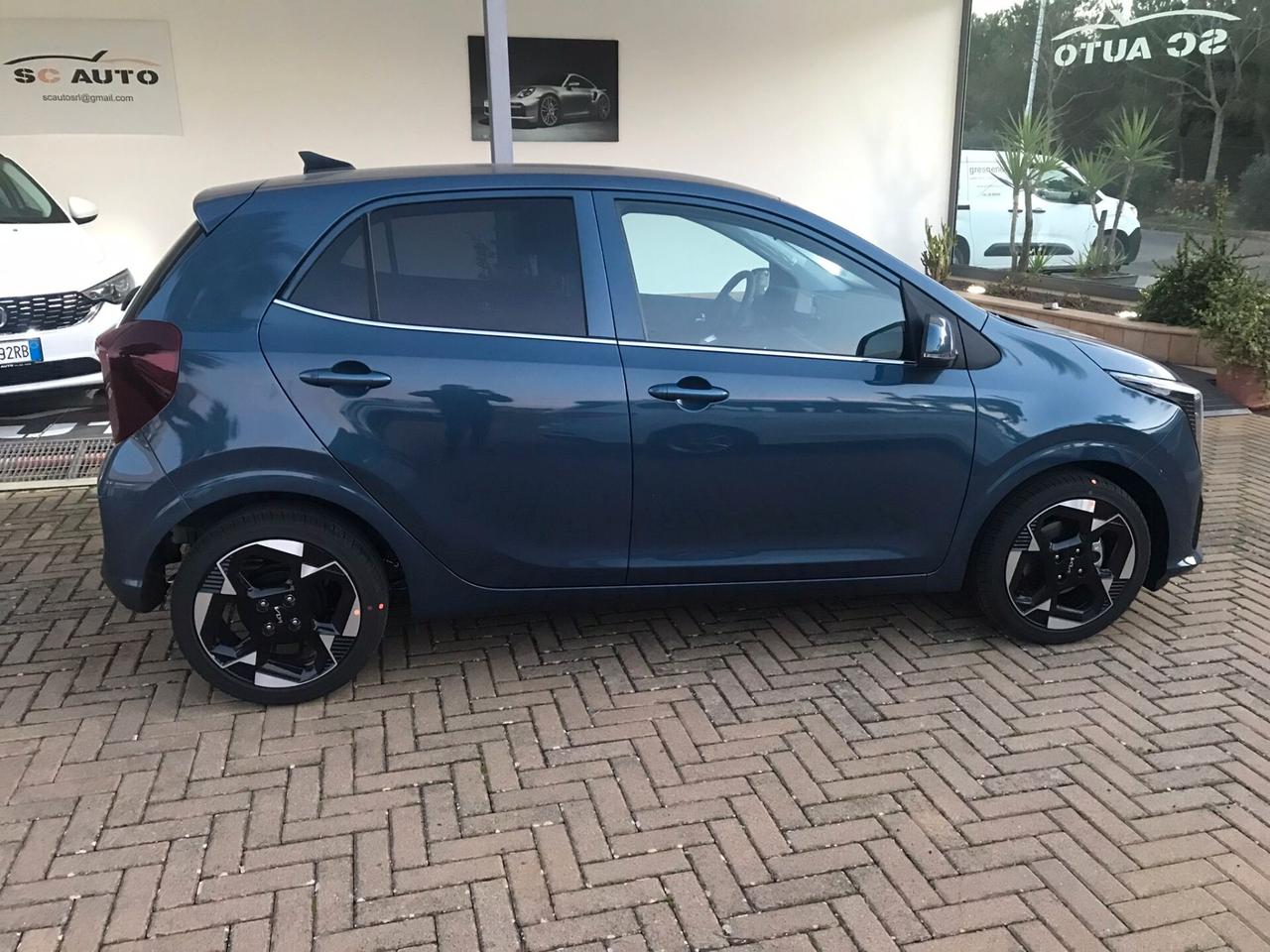 Kia Picanto 1.0 12V 5 porte Urban