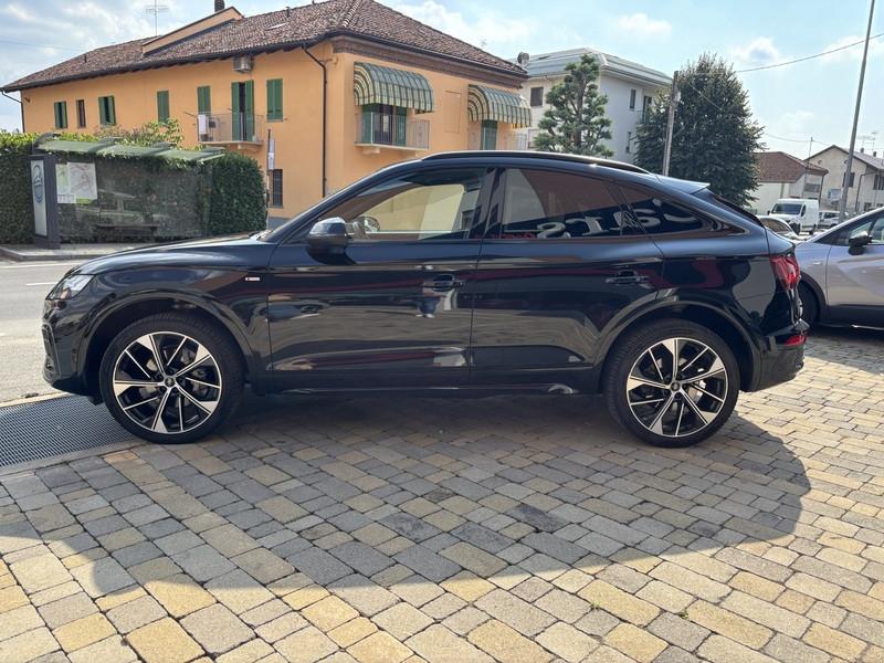 Audi Q5 Sportback 40 2.0 tdi mhev Sportback S line quattro s-tronic FULL LED-TETTO-NAVI