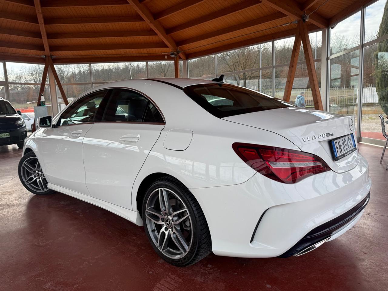 Mercedes-benz CLA 200 d - Automatico - Neopatentati