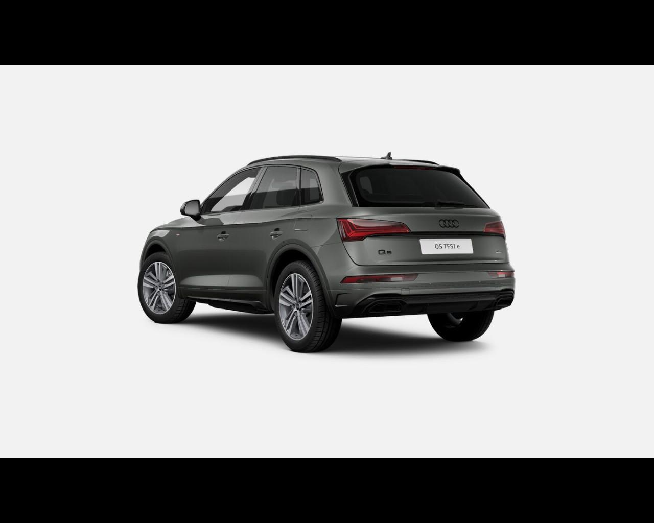 AUDI Audi Q5 S line plus 50 TFSI e quattro 220(299) kW(CV) S tronic