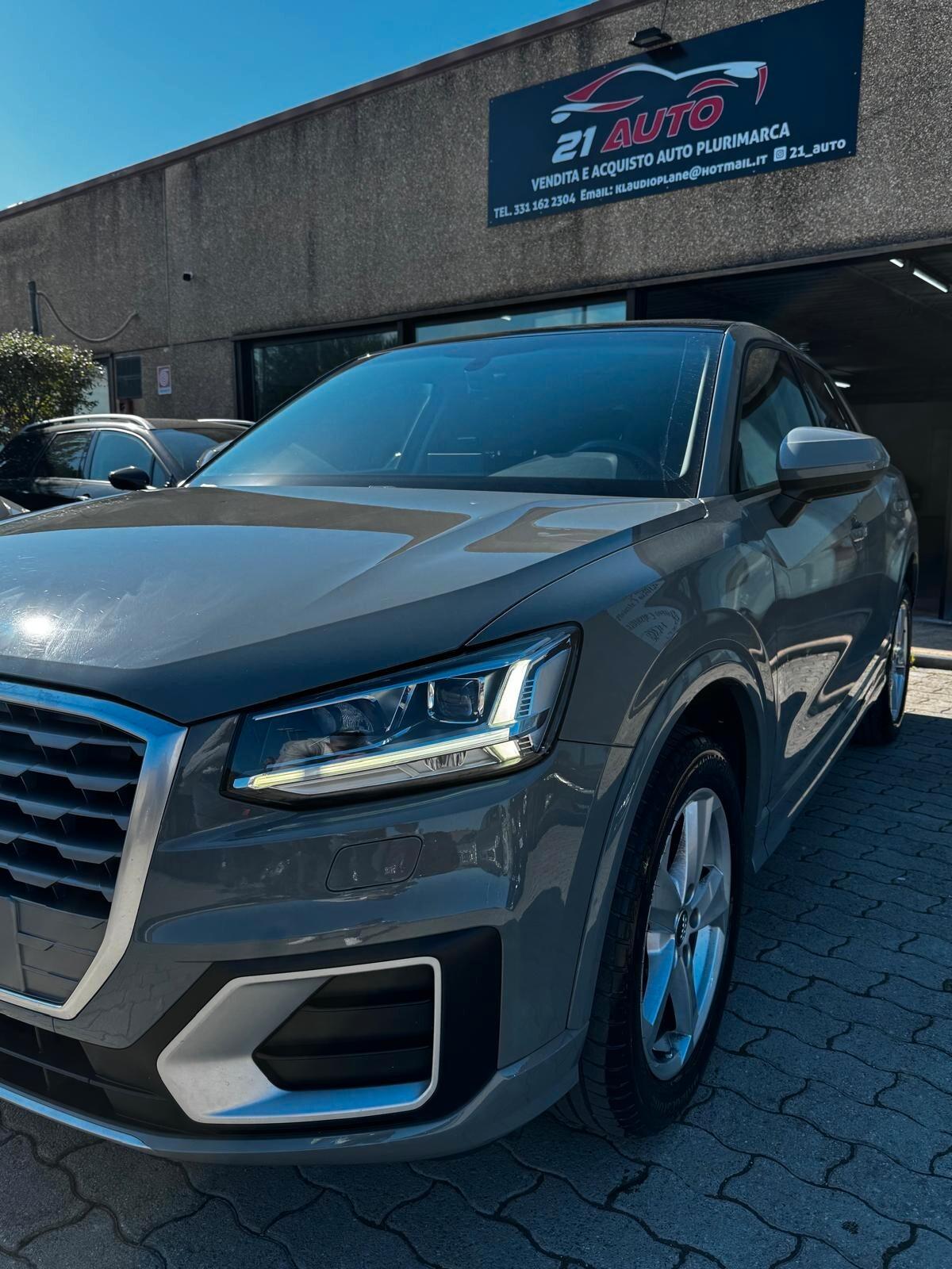 Audi Q2 30 TFSI Business