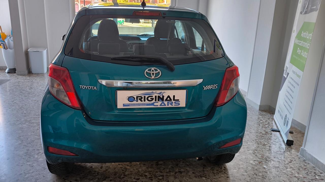 Toyota Yaris 1.4 D-4D 5 porte Lounge