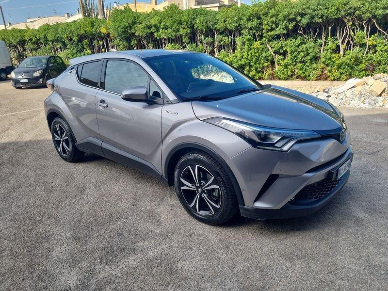 Toyota C-HR 1.8 Hybrid E-CVT Style