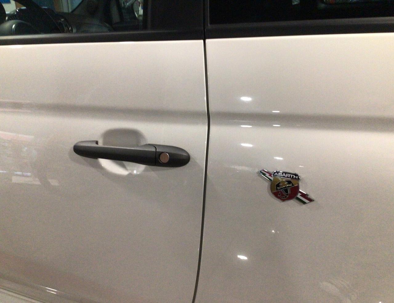 Abarth 595 1.4 Turbo T-Jet 165 CV Turismo