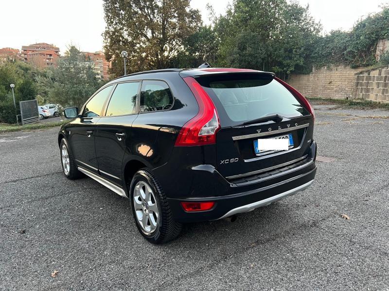 Volvo XC60 2.4d Momentum fwd 175cv auto