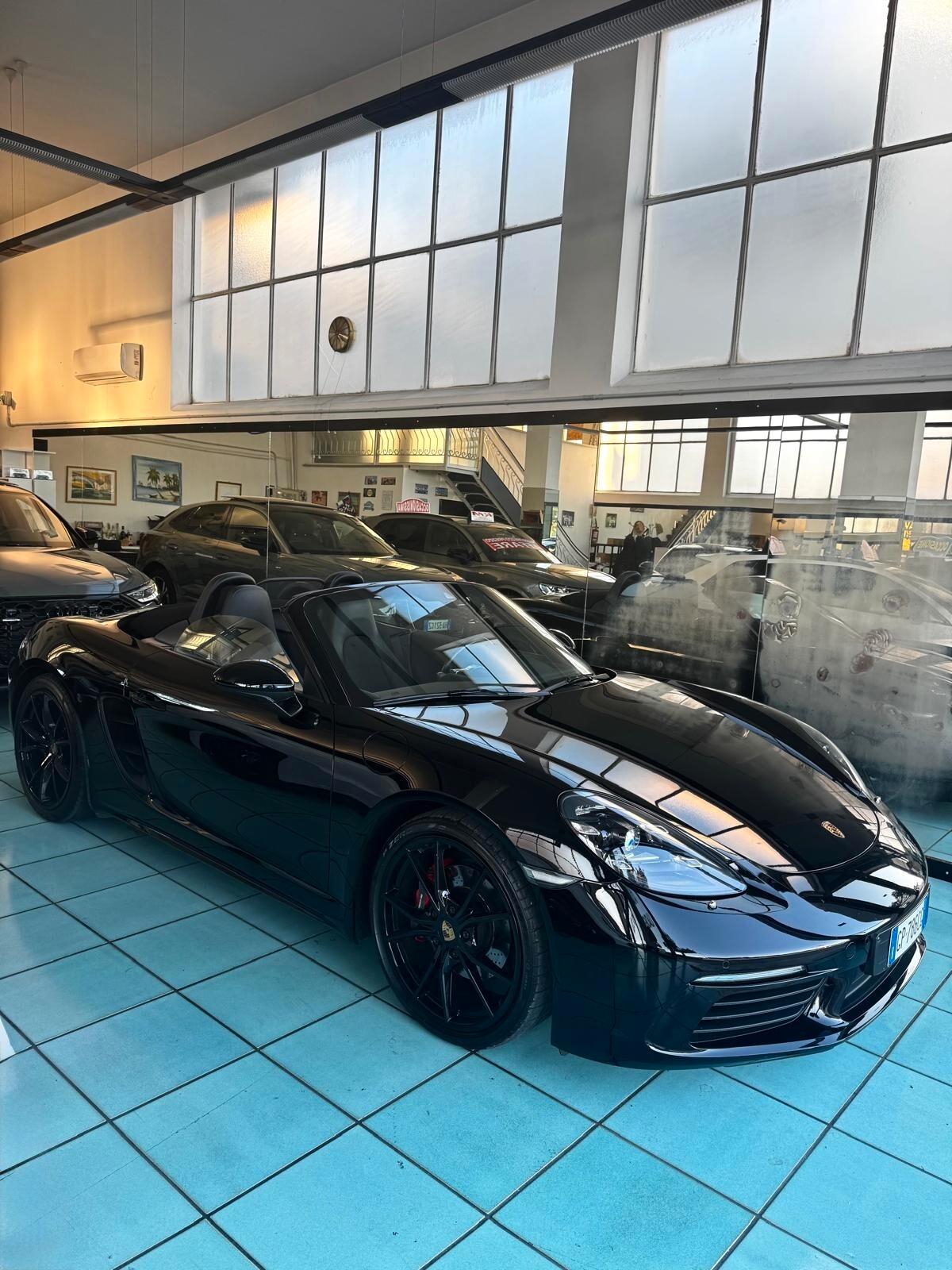 Porsche 718 Spyder Boxster 2.0