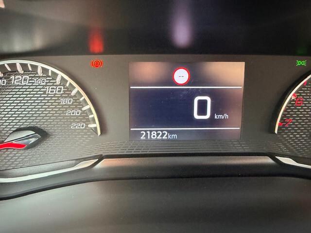 Peugeot 2008 PureTech 100 S&S Style