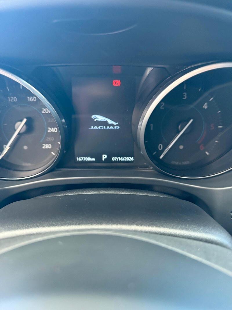 JAGUAR F-Pace (X761) F-Pace 2.0 D 180 CV ...
