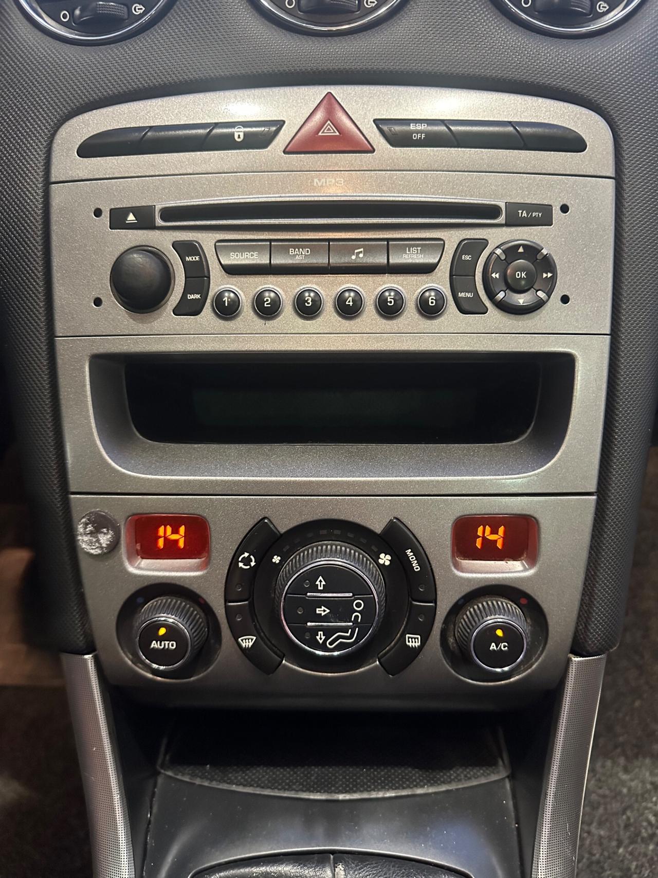 Peugeot 308 1.6 HDi 110CV 5p. Premium (6 Marce)