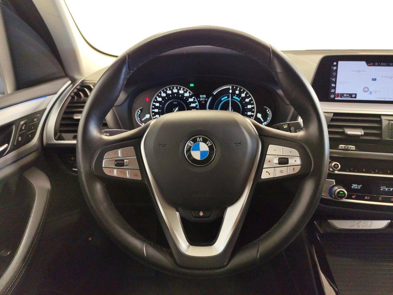 BMW X3 xDrive30e Business Advantage