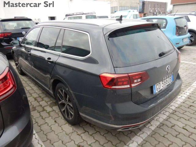 VOLKSWAGEN Passat Variant 2.0 tdi R-Line Executive EVO 150cv dsg - GD366DB