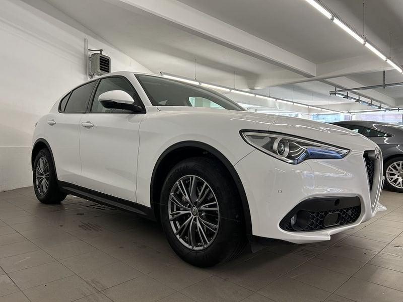 Alfa Romeo Stelvio 2.2 Turbodiesel 160 CV AT8 RWD Super