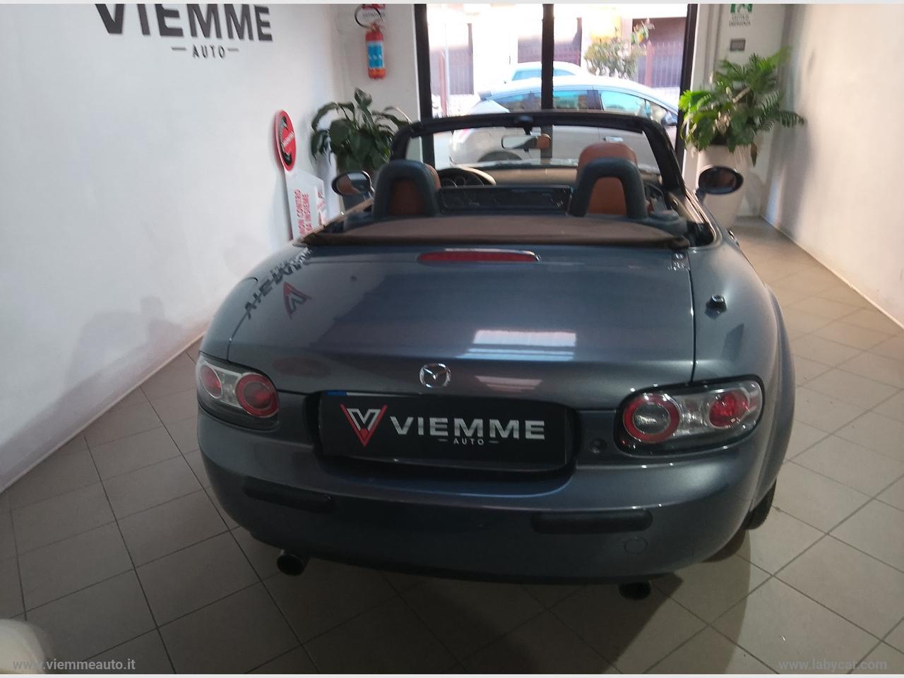 MAZDA MX-5 Roadster 1.8L Fire