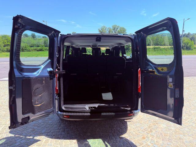 FORD Transit Custom PASSO LUNGO - 9 POSTI - KM 75.000 - PIU' IVA