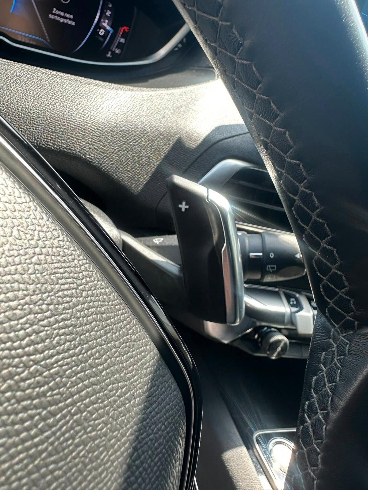 Peugeot 3008 BlueHDi 130 S&S EAT8 Allure Pack