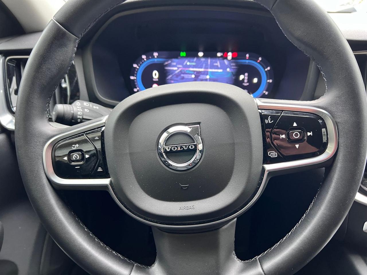 Volvo V60 Core 2.0 B4 MHEV #7114