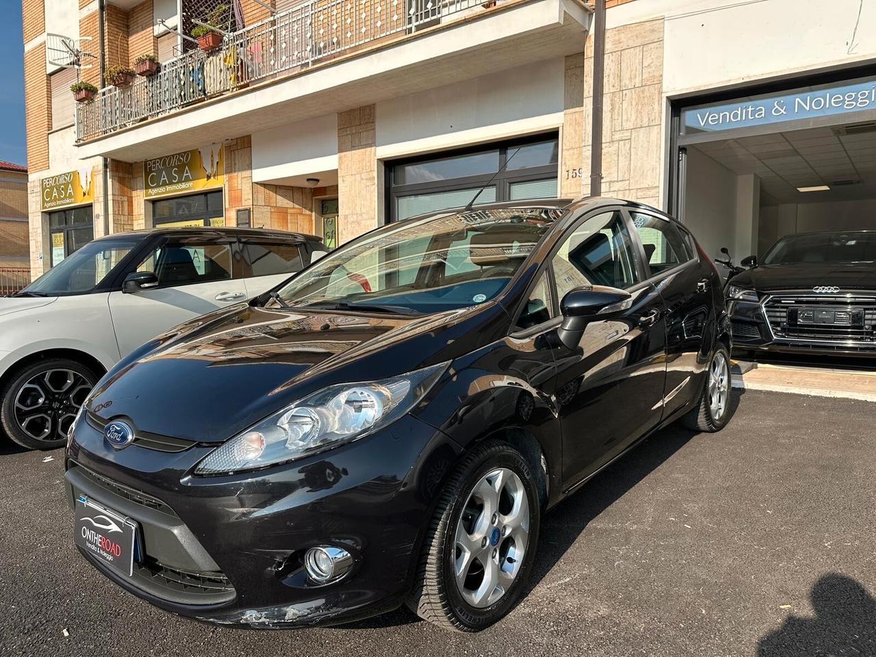 Ford Fiesta 1.4 TDCi 70CV 5 porte Titanium