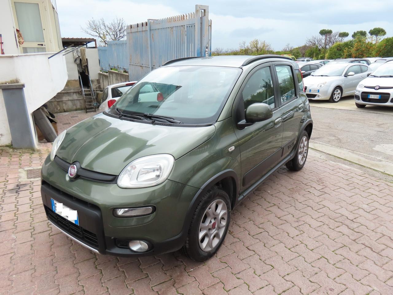 FIAT Panda Twinair BENZ. 4X4 TREKKING EURO 6 2014
