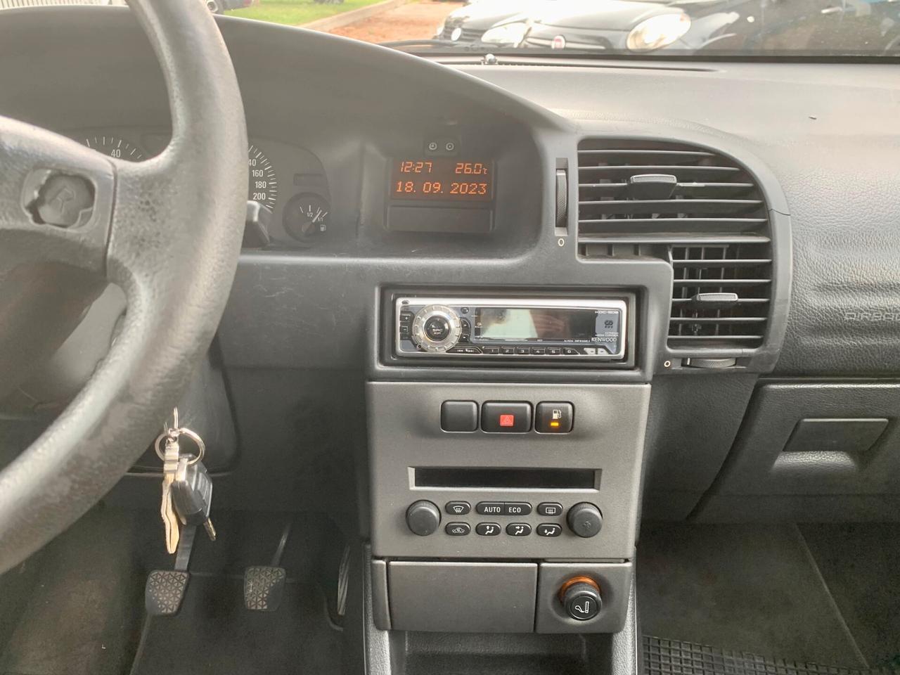 Opel Zafira 1.6 V cat Eco M Elegance