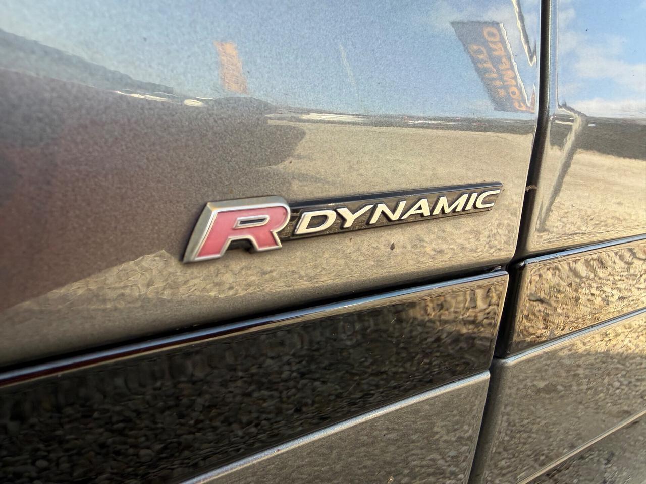 Range Rover Velar 2.0D I4 240 CV R-Dynamic HSE