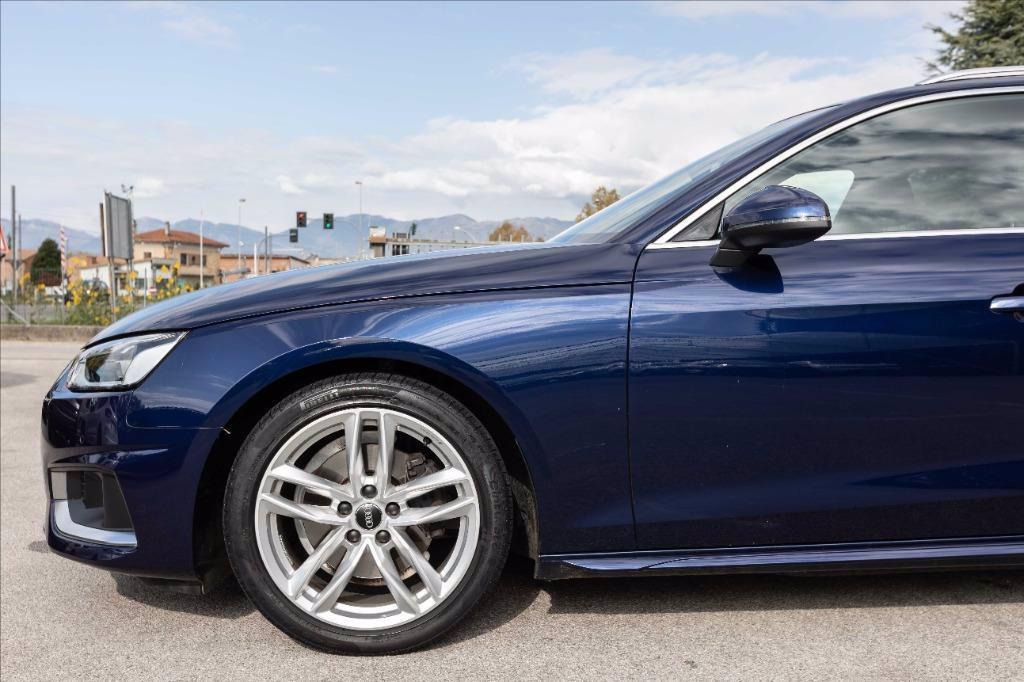 AUDI A4 Avant 35 2.0 tfsi mhev Business Advanced 150cv s-tronic del 2019