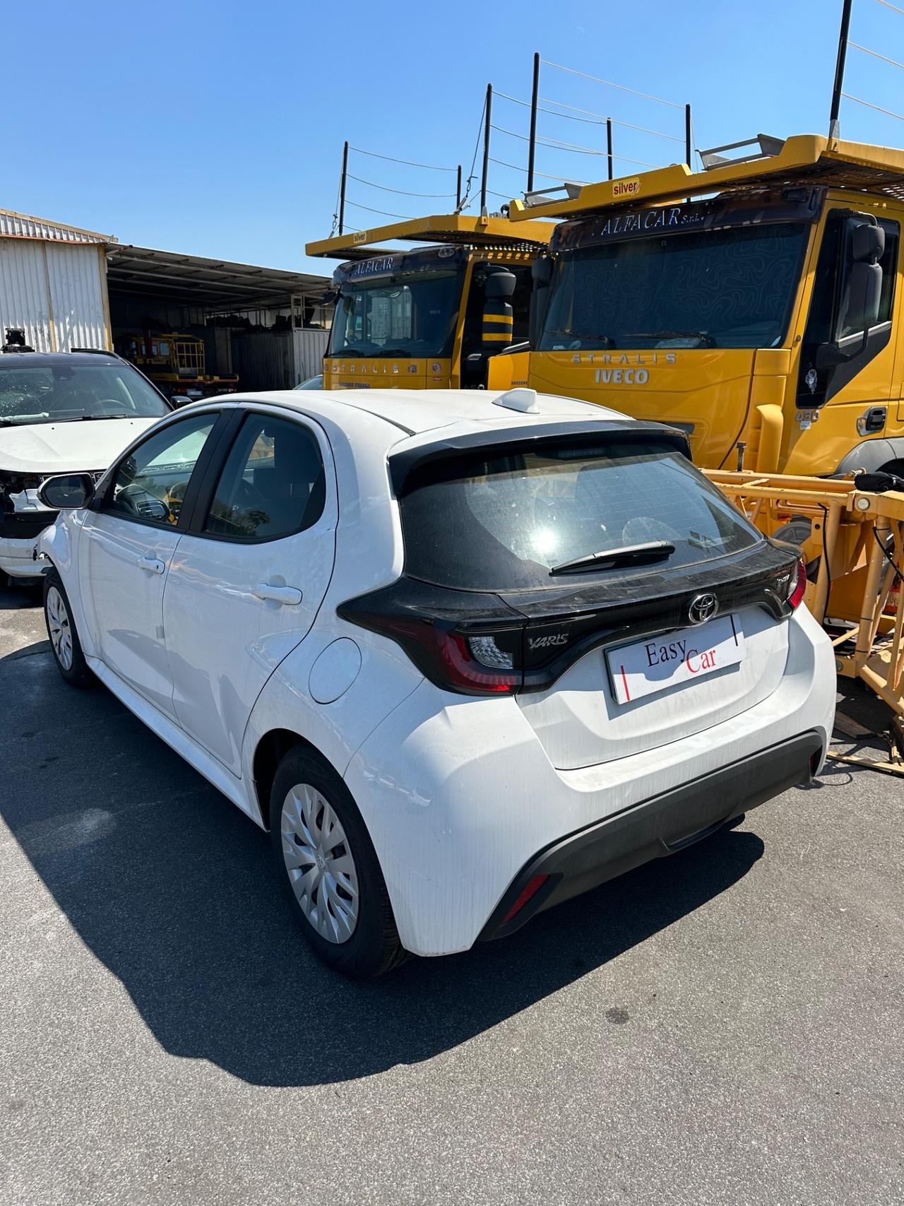 Toyota Yaris 1.5 Hybrid INCIDENTATA