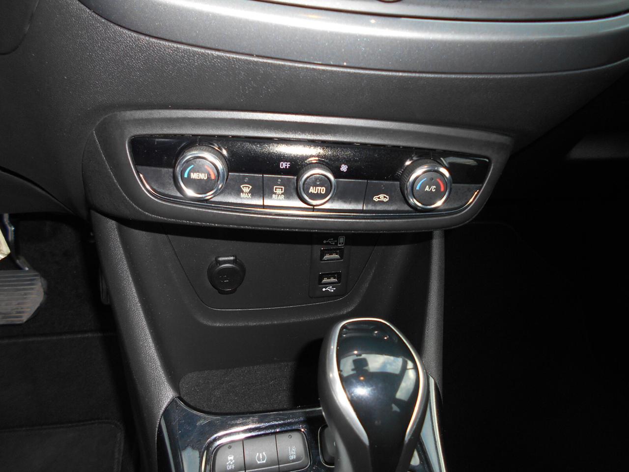 Opel Crossland X 1.5 ECOTEC D 120 CV Start&Stop aut. Ultimate