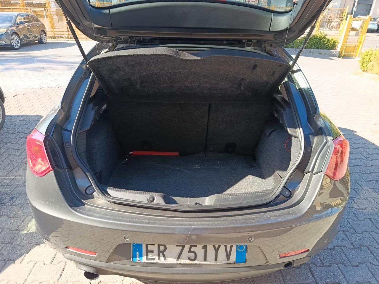 Alfa Romeo Giulietta 1.6 JTDm-2 105 CV Exclusive