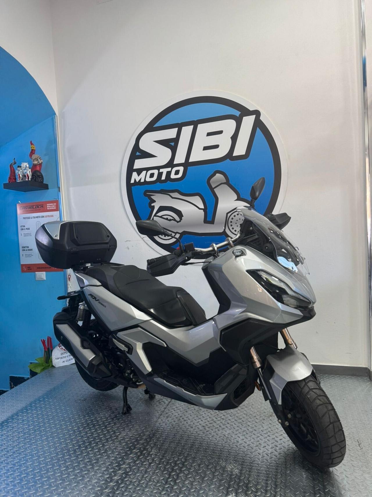Honda ADV 350