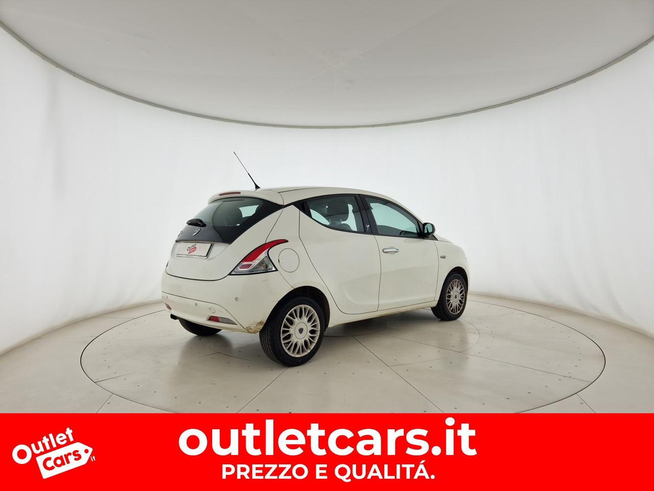Lancia Ypsilon 1.2 silver 69cv