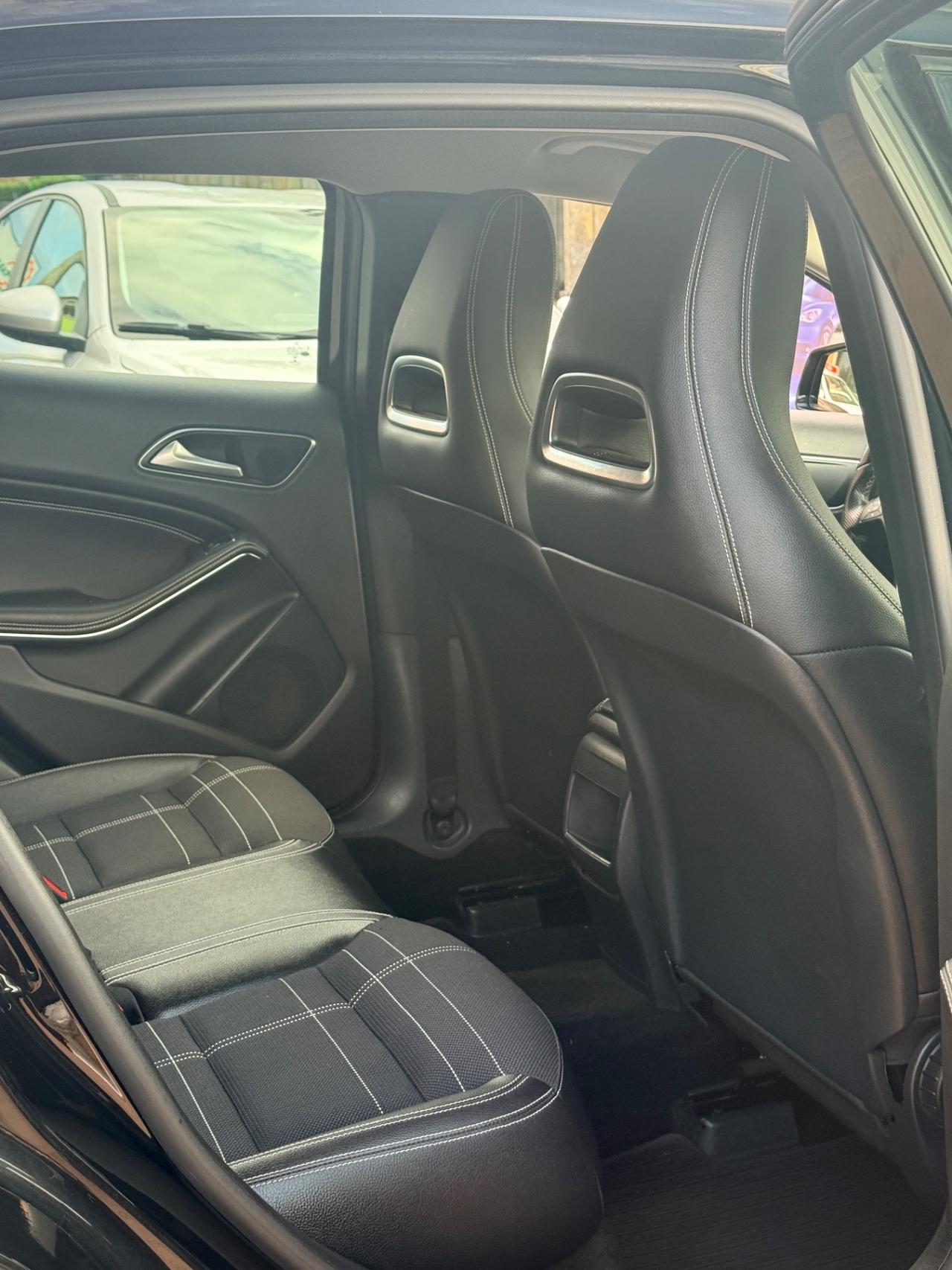 Mercedes-benz GLA 200 d Automatic Premium