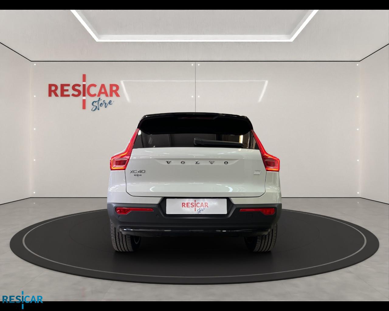 VOLVO XC40 RECHARGE SINGLE MOTOR EXTENDED RANGE CORE