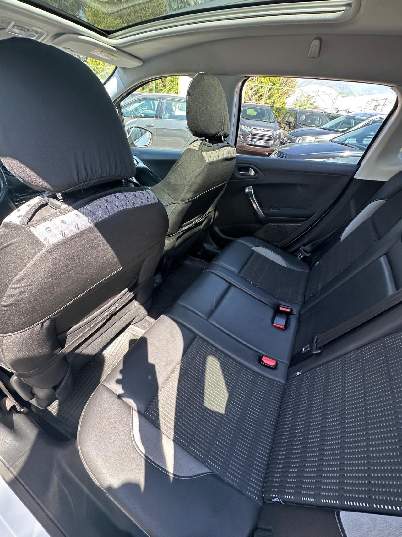 Peugeot 2008 BlueHDi 100 BLACK MATT